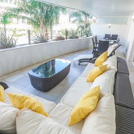 Puerto Banus Getaway Giant Heated Pool And Gym