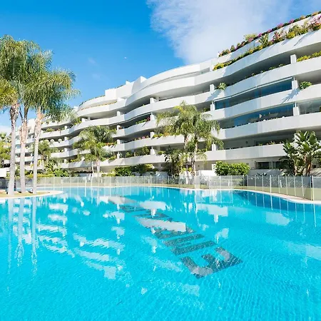 Apartment Puerto Banus Getaway Giant Heated Pool And Gym