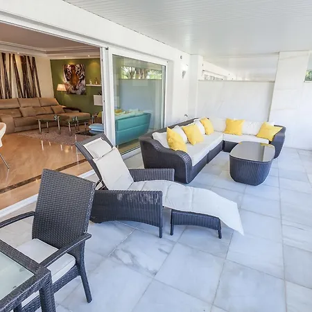 Apartment Puerto Banus Getaway Giant Heated Pool And Gym Marbella