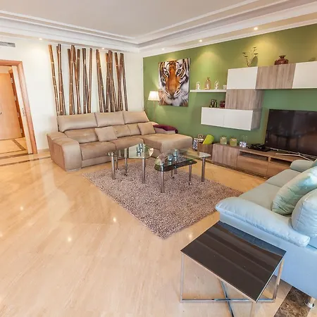 Puerto Banus Getaway Giant Heated Pool And Gym Marbella